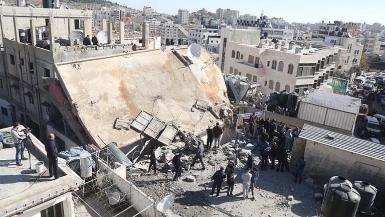 Israel Hancurkan Rumah Remaja Palestina Terduga Penikaman