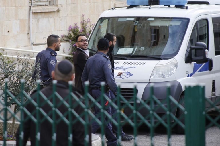 Pengadilan Israel Perintahkan Bebaskan Gubernur Palestina