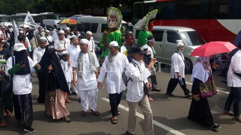 Ondel-ondel Turut Meriahkan Reuni Akbar 212
