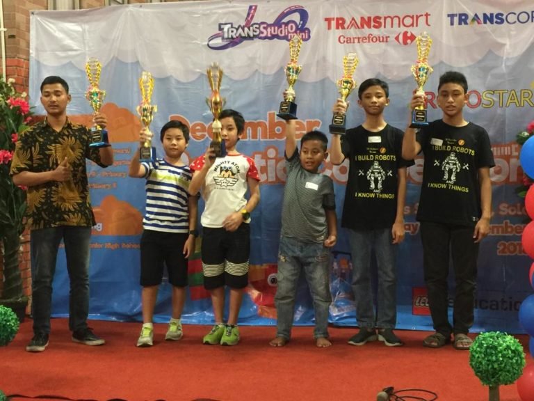 Siswa SMP Muhammadiyah Kembali Raih Juara Robotik Programming