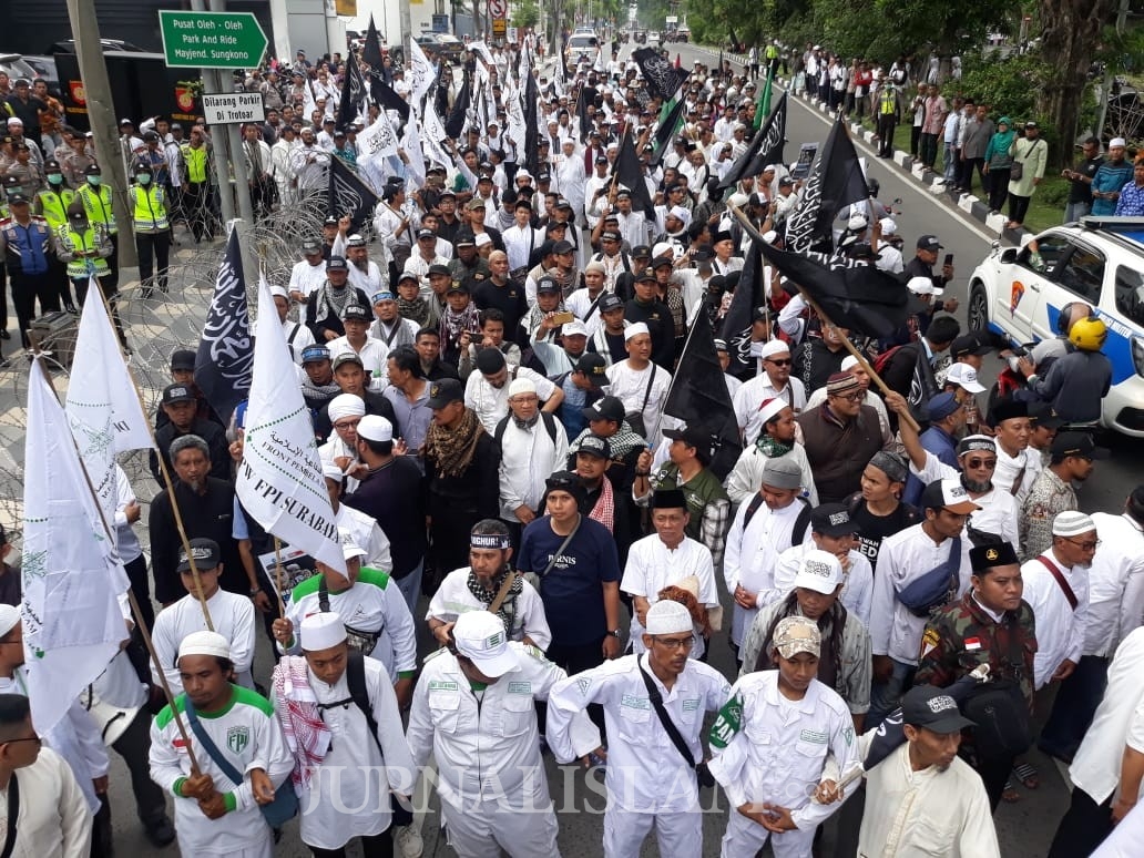 Bela Uighur, Umat Islam Jatim Kembali Demo Konjen RRC di Surabaya