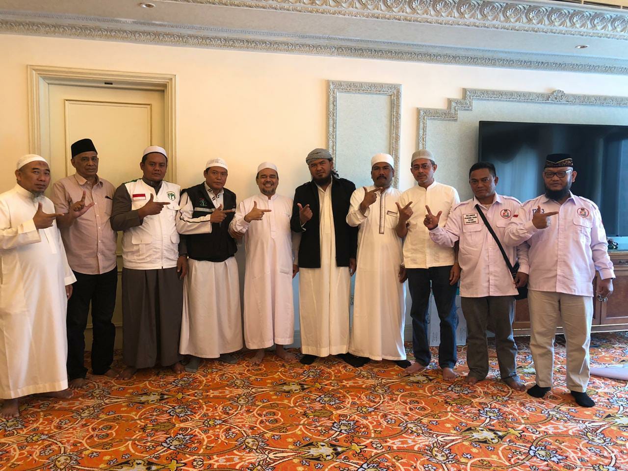 Relawan Prabowo-Sandi Cabang Arab Saudi Silaturahim Ke Habib Rizieq