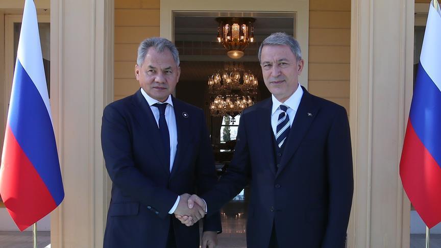 Menteri Pertahanan Turki Bahas Keamanan Idlib dengan Rusia