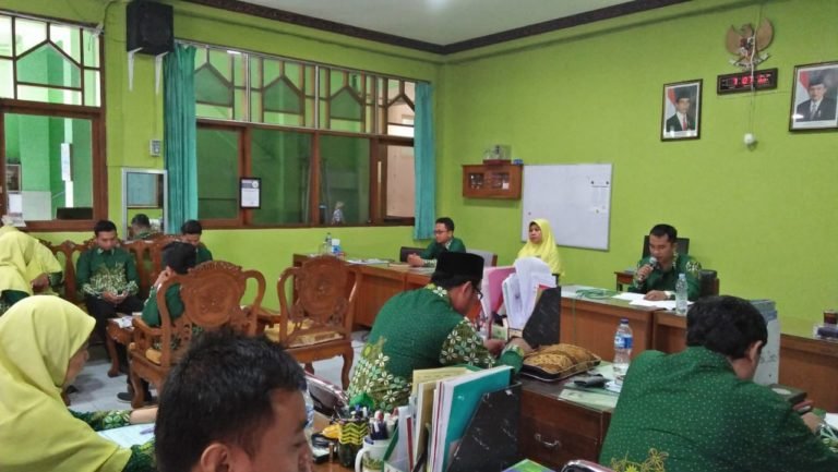 Catat! Ini 7 Tips Mengatasi Sifat Dengki dan Iri hati
