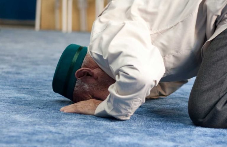 Sejumlah Negara Mulai Bolehkan Shalat Jumat di Masjid