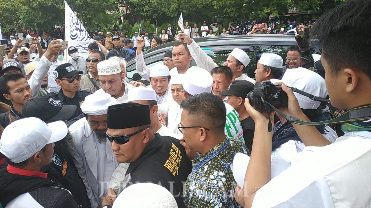 Sejumlah Tokoh Dampingi Slamet Ma’arif Diperiksa Polresta Surakarta