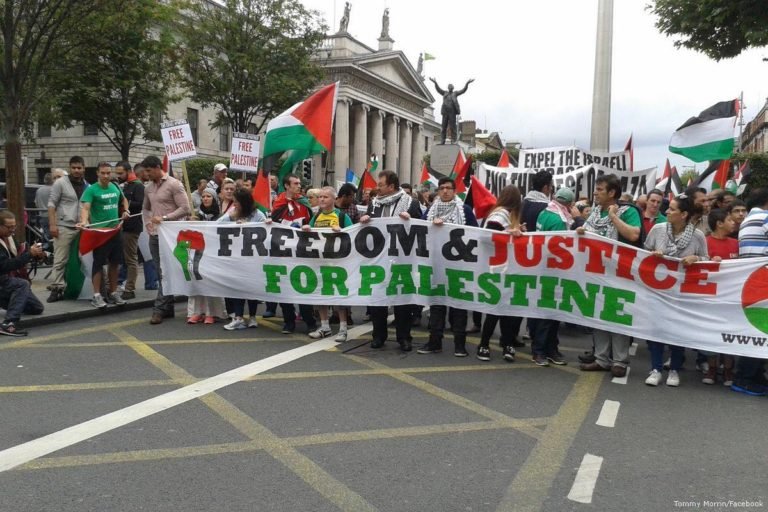Aksi Solidaritas Palestina Digelar di London