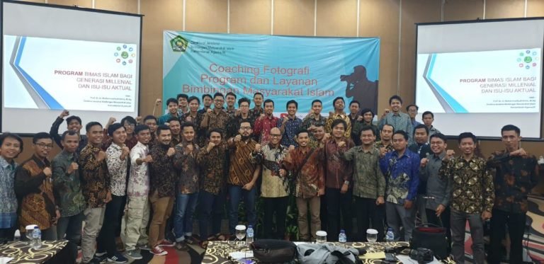 Puluhan Milenial Ikuti Pelatihan Fotografi Bimas Islam