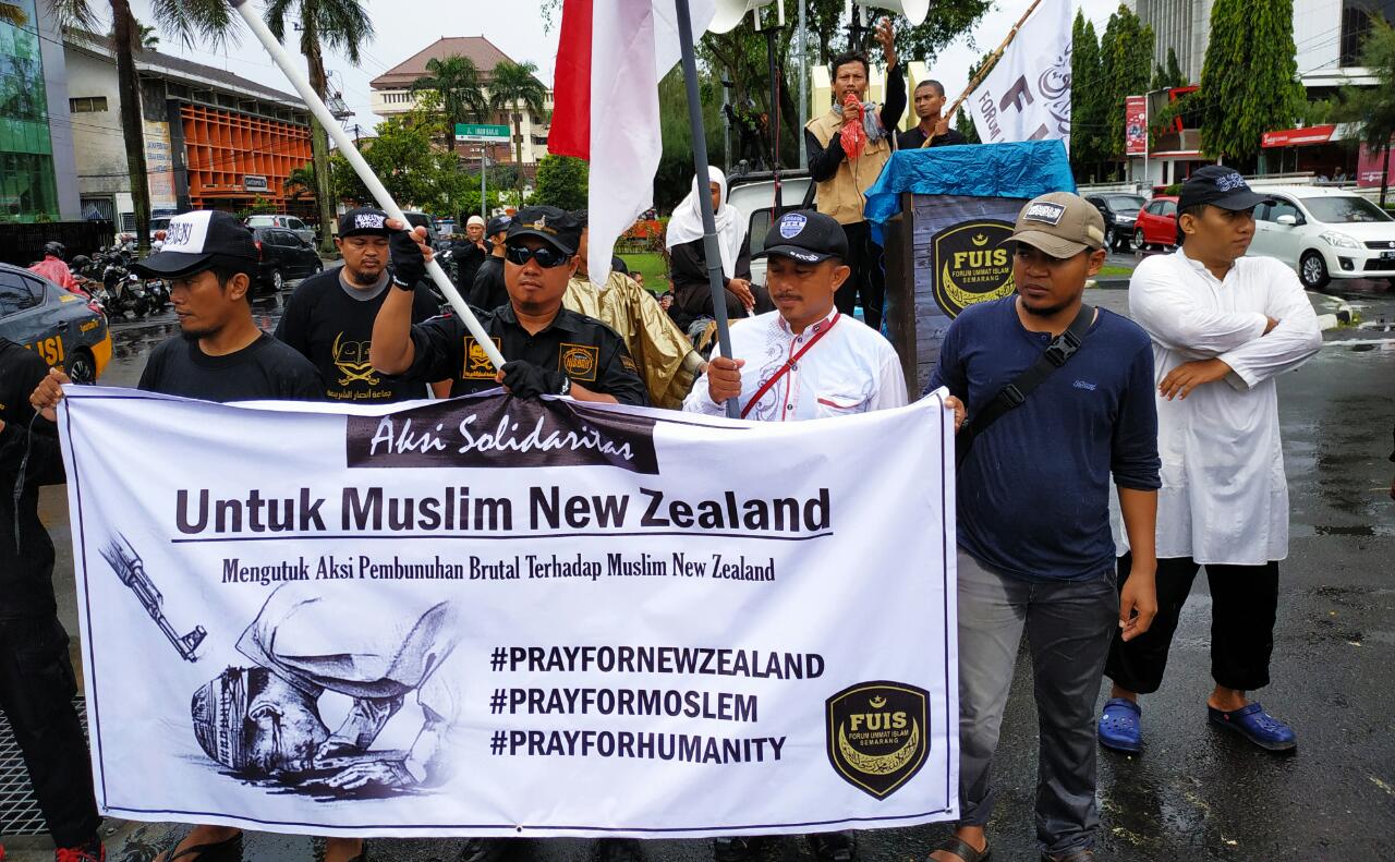 Aksi Solidaritas untuk New Zealand Berlanjut di Semarang, FUIS: Mereka Teroris Sebenarnya!