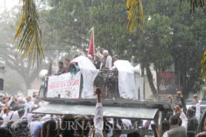 Diiringi Rintik Hujan, 5000 Warga Tasik Gelar Aksi Solidaritas untuk Selandia Baru