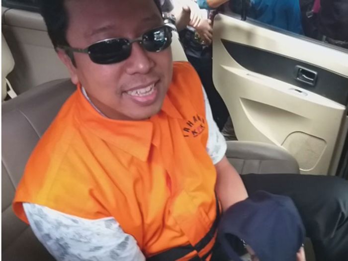 Rommy Dicopot dari Ketum PPP