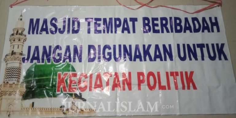 Maraknya Spanduk Tanpa Identitas soal Larangan Berpolitik Membuat Pengurus Masjid di Solo Resah