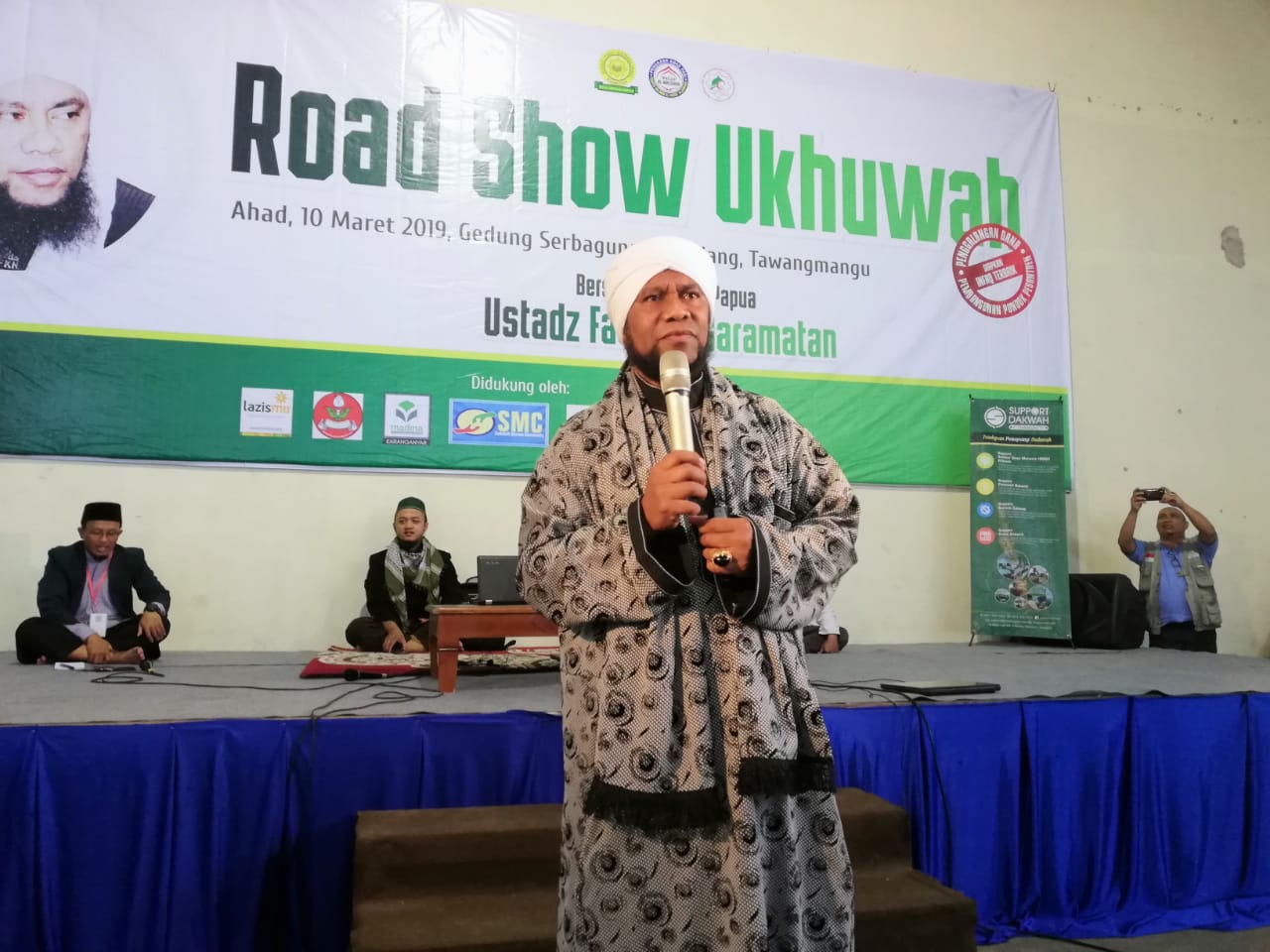 ‘Status Kafir Hanya Bisa Diganti dengan Cara Masuk Islam’