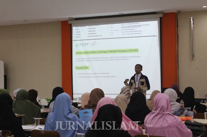 Saatnya Perempuan Menjadi Influencer Kebaikan