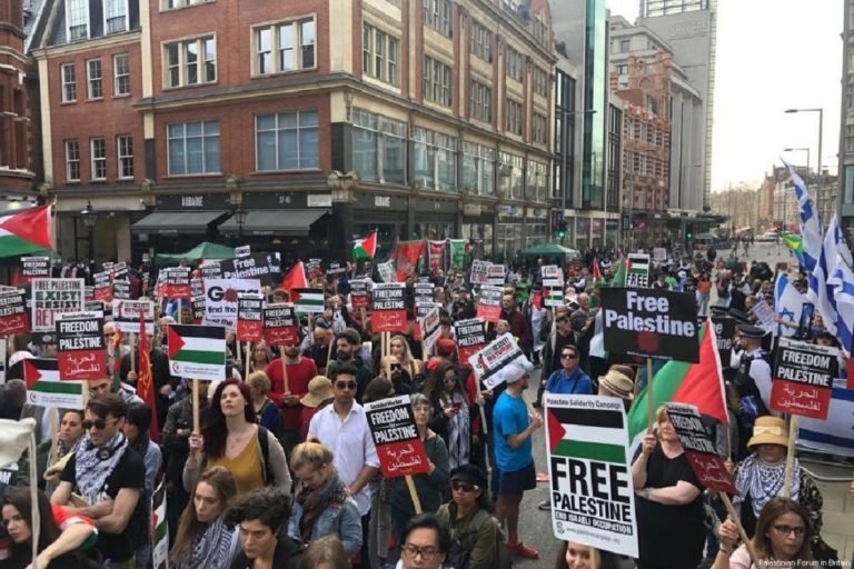 Ribuan Warga London Gelar Aksi Solidaritas Untuk Palestina