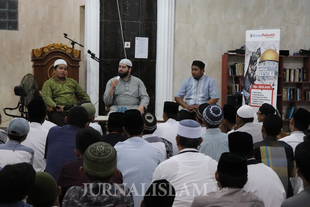 Ulama Muda Palestina Pimpin Tarawih di Ponpes Ibnu Qoyyim Jogja