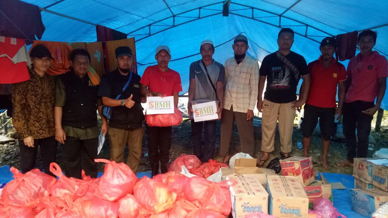 BMH Kirim Bantuan ke Desa di Konawe Utara yang Masih Terendam Banjir