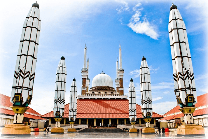 Beredar Poster Dangdutan di Masjid Agung Jateng, DKM Melapor ke Pihak Berwajib