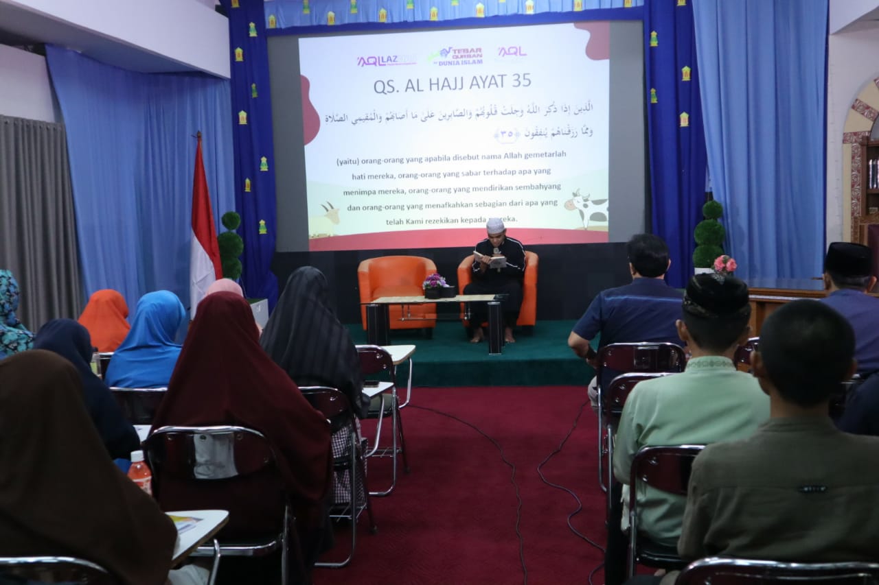 Laznas AQL Tebar Qurban Kemanusiaan Jelajahi Negeri