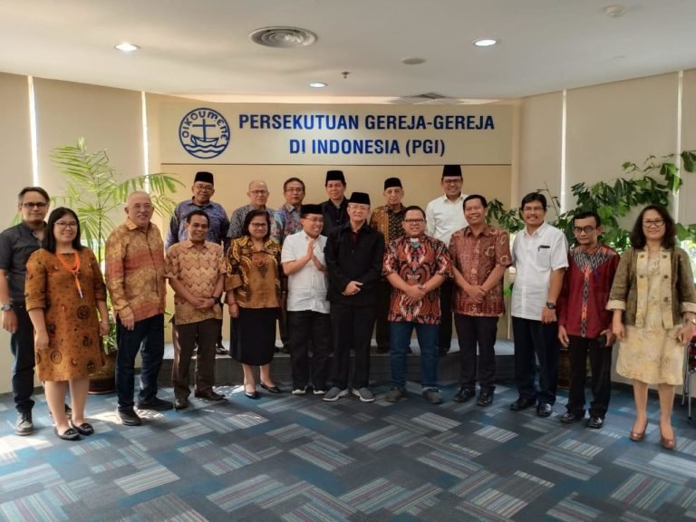 Kunjungi Persekutuan Gereja dan KWI, MUI: Sepakat Ceramah UAS Tak Dilanjutkan ke Ranah Hukum