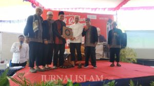 Menara Qur’an BMH Karanganyar Diresmikan Bersama Ustaz Salim A Fillah