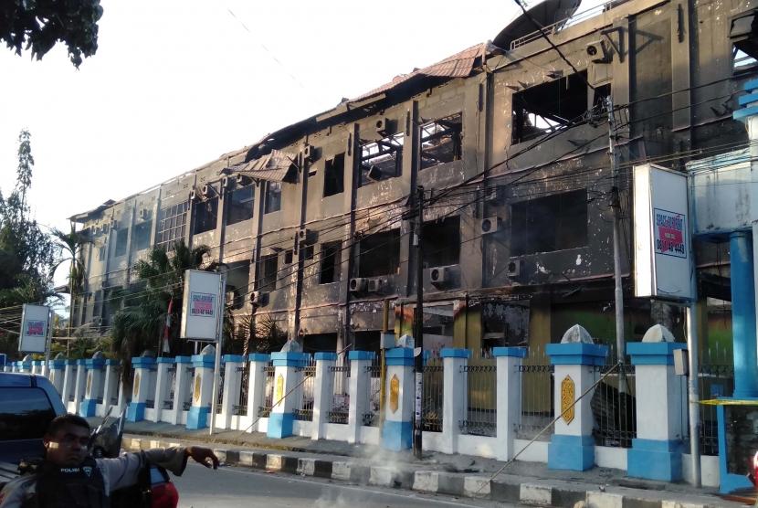 Soal Mahasiswa Papua, Khofifah hingga Risma Minta Maaf