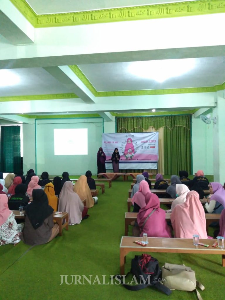 FSLDK Soloraya Kritisi RUU P-KS di Diskusi ‘Hijab is My Identity’
