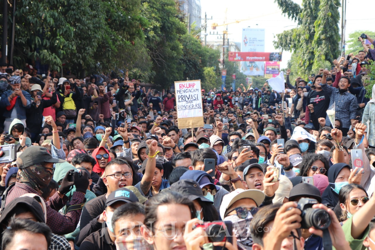 Ribuan Warga Yogyakarta Ikuti Aksi Damai ‘Gejayan Memanggil’