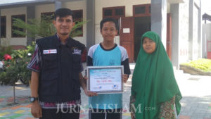 Solidaritas SMPN 1 Tawangsari Sukoharjo untuk Korban Gempa Ambon dan Konflik Wamena