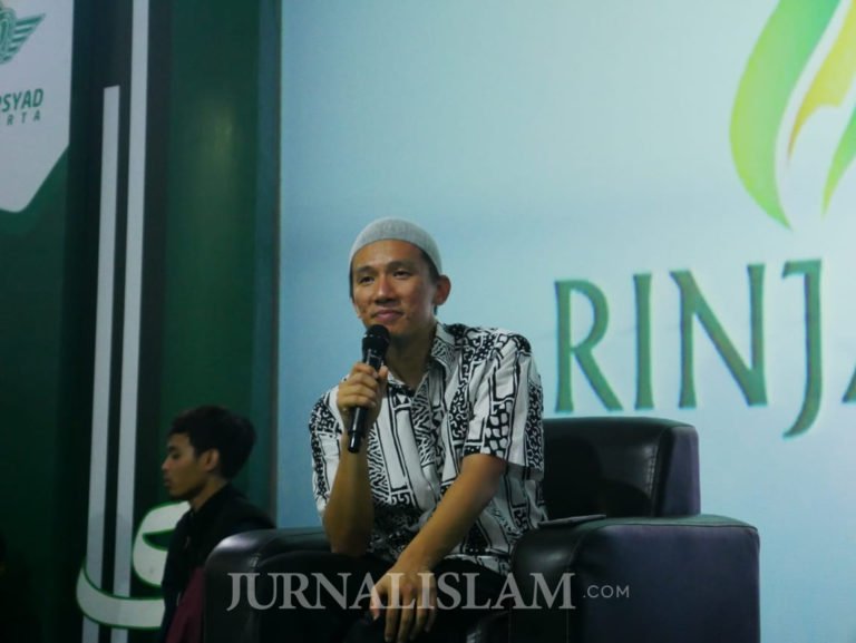Dari Tren Hijrah Hingga Stempel Radikal | Ustadz Felix Siauw | JurnisTV