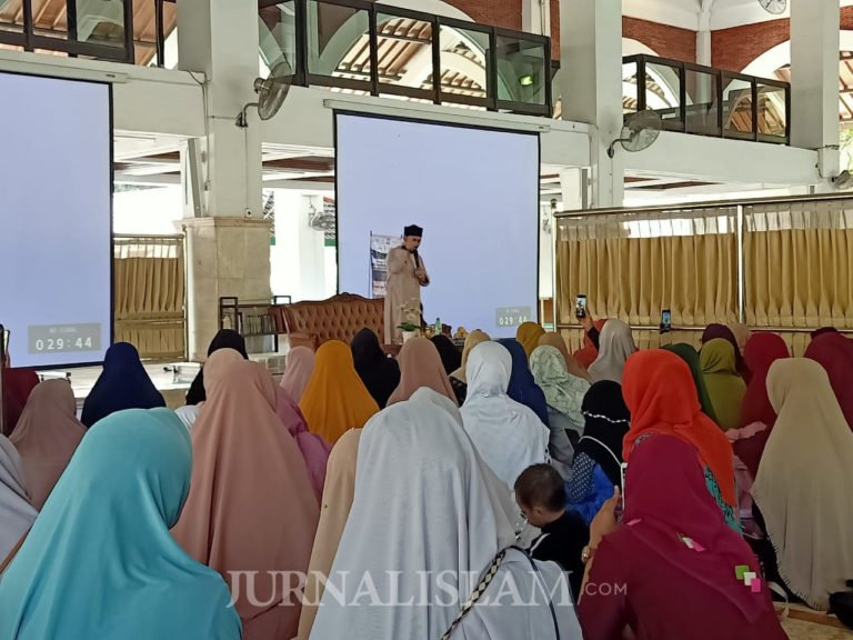 BMH Hadirkan Ustaz Al Habsyi Galang Dana Kemanusiaan di Gresik