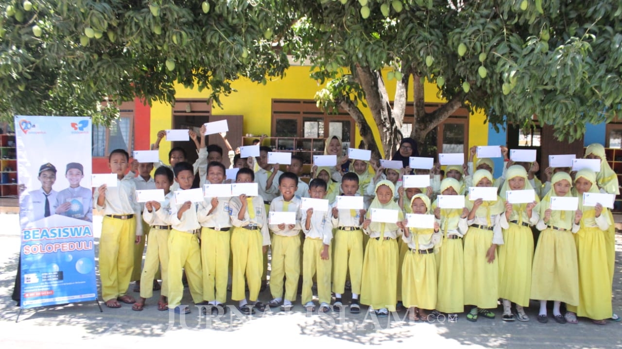 101 Siswa SD di Jawa Tengah Terima Beasiswa dari Solopeduli