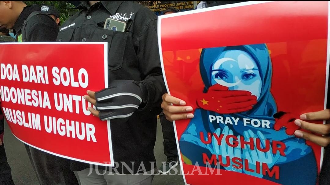 Umat Islam Indonesia Diimbau Gelar Qunut Nazilah untuk Uighur