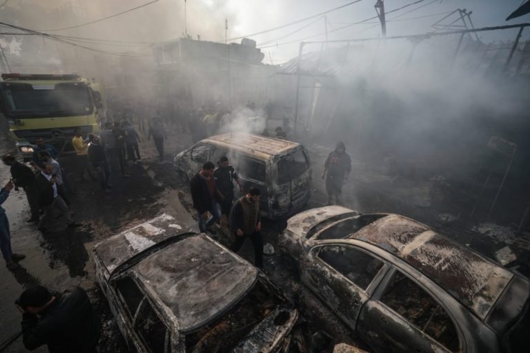 Kamp Pengungsian Nuseirat Terbakar, Sembilan Warga Gaza Meninggal
