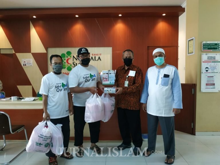 Komunitas Sobat Qur’an Bagikan APD dan Seribu Paket Sembako