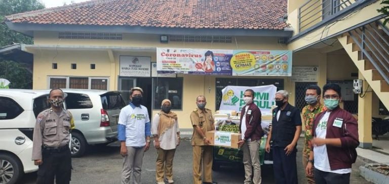 Pengusaha Depok Pasok Kebutuhan Keluarga PDP Selama Isolasi