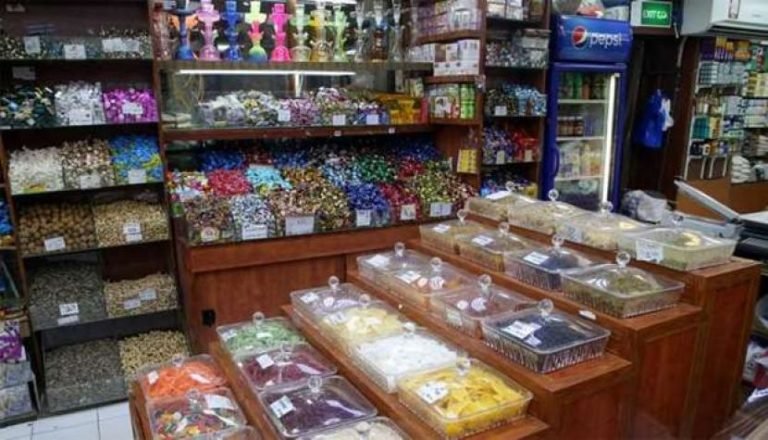 Restoran Saudi Kembali Dibuka dengan Protokol Ketat
