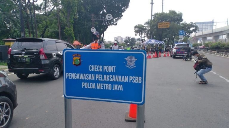Pakar Epidemiologi Desak DKI Terapkan Sanksi Tegas