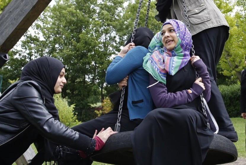 Muslim Selandia Baru Siapkan Ribuan Paket untuk Para Pejuang Covid