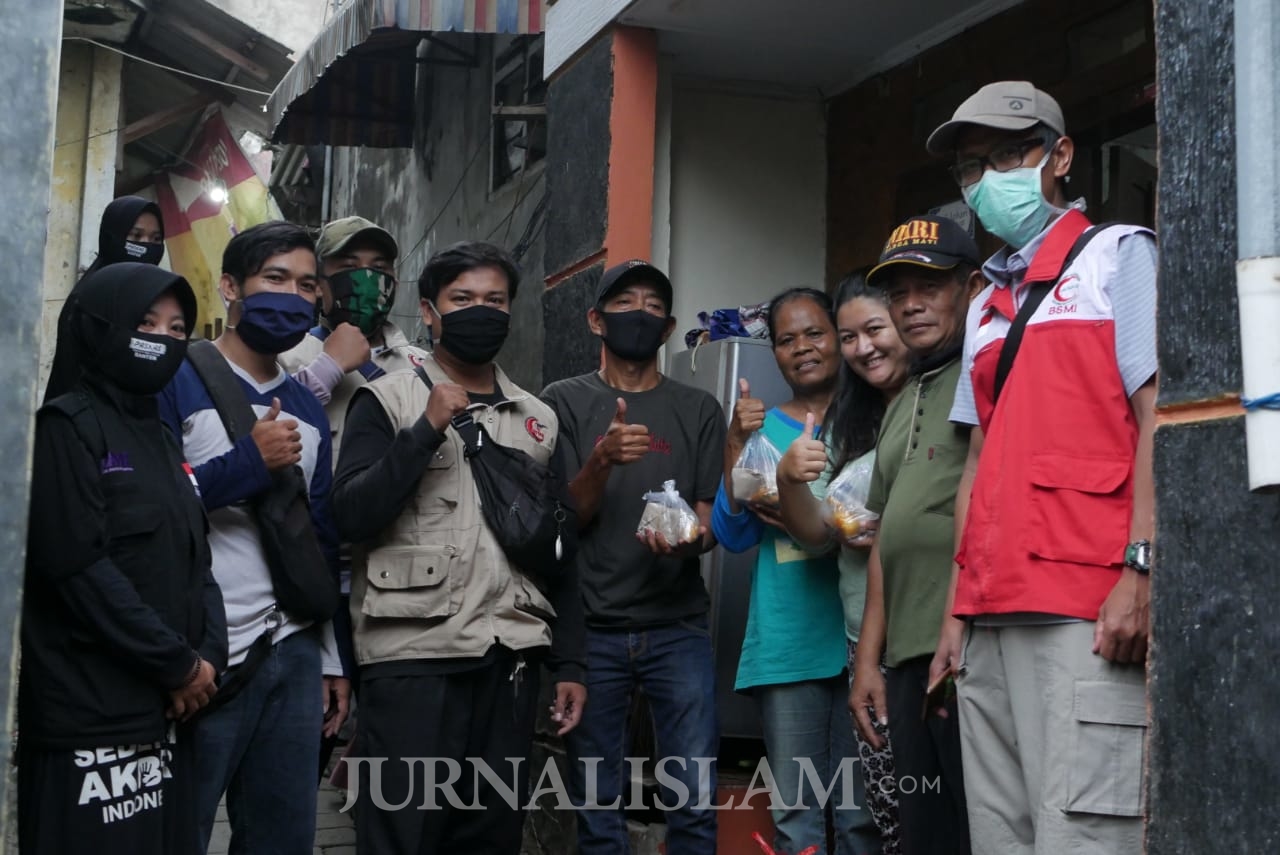 LKG TPQ Soloraya Bagikan Bingkisan untuk Santri Yatim Dhuafa