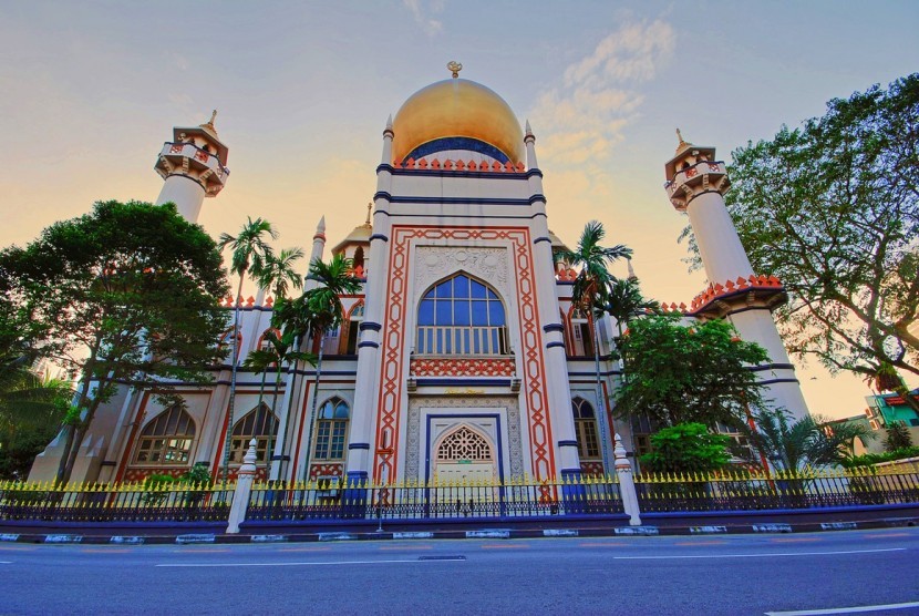 Muslim Singapura DiLarang Shalat Jumat Jika Belum Divaksin