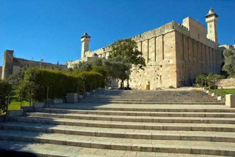 Kasus Covid di Palestina Naik Setiap Hari
