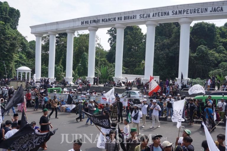 Warga Bogor Gelar Aksi Desak RUU HIP Dicabut