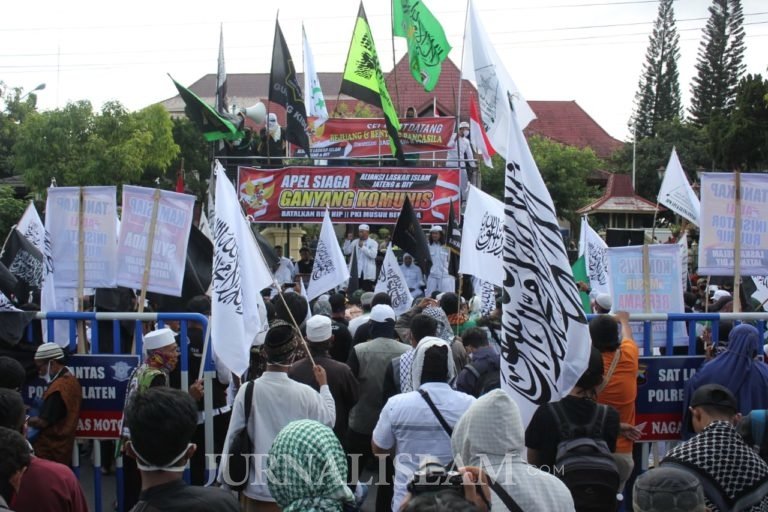 Datangi DPRD Klaten, Ribuan Warga Jateng Tolak RUU HIP