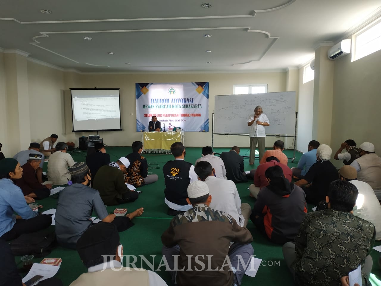 Aktivis Islam Solo Ikuti Daurah Seluk Beluk Pelaporan Tindak Pidana