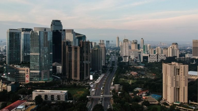 Kantor Jadi Klaster Baru, Mendagri Minta Pegawai Hati-hati