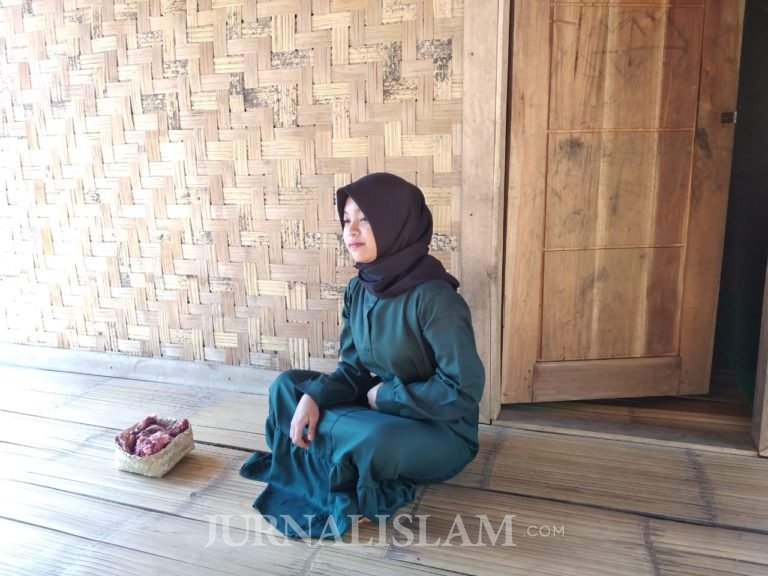 Antusias Warga Kampung Mualaf Baduy Nikmati Daging Kurban