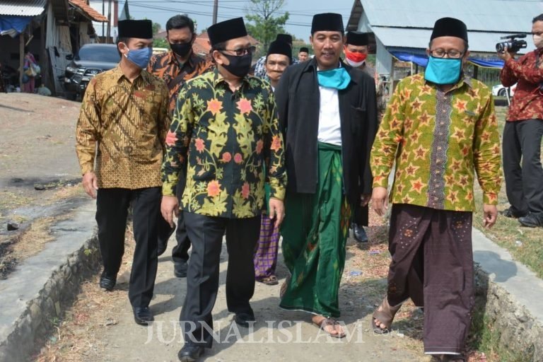 Mengintip Cerita Adaptasi Protokol Covid di Pesantren