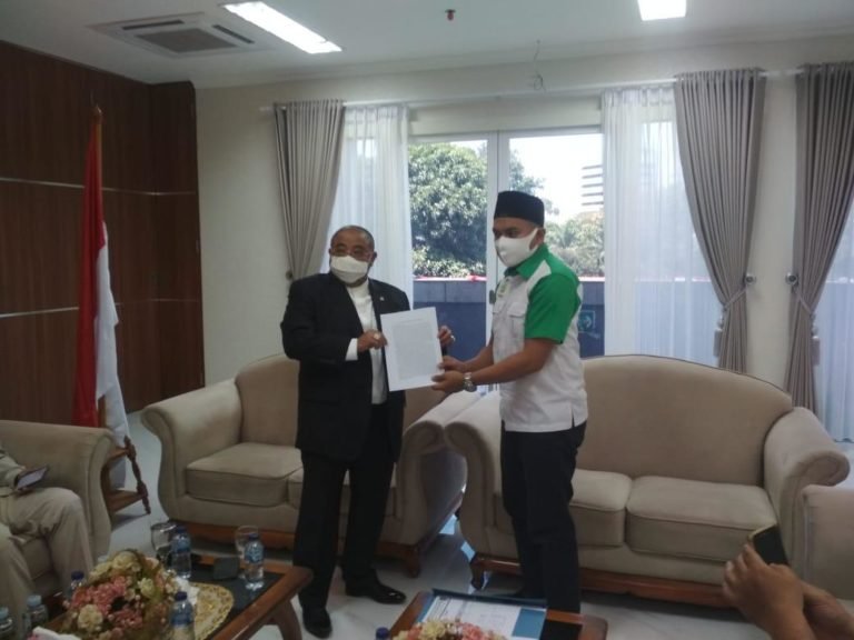 Soal Bom Molotov di Kantor PDIP, Pushami Adukan Polri ke DPR
