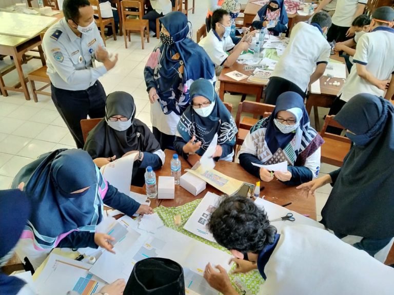 Dishub Anugerahi Sertifikat Dalan Slamet untuk SD Muhammadiyah 1 Ketelan
